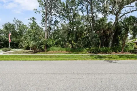 Bent Oak Drive Sarasota FL 34232