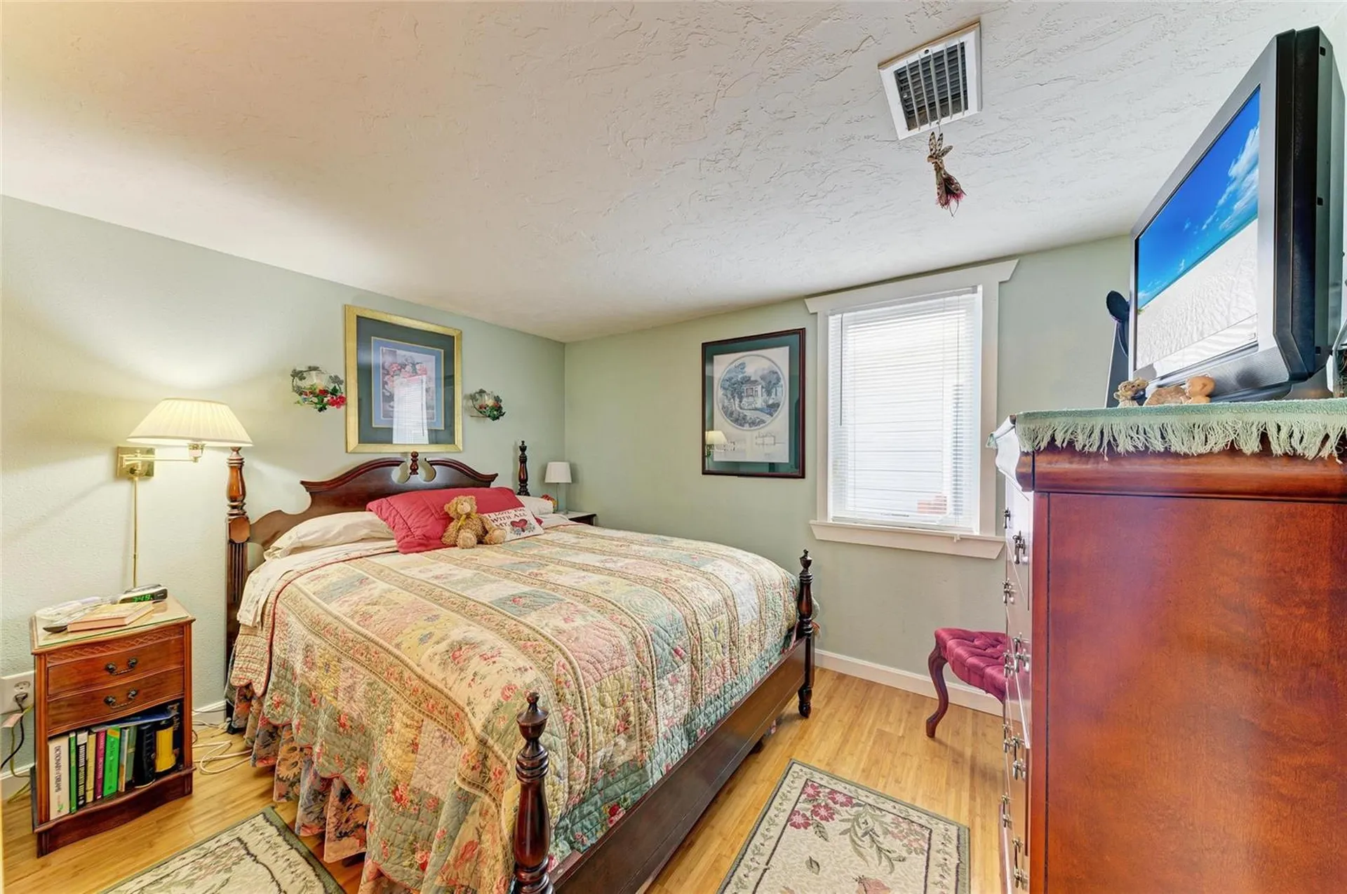 31 Seminole Drive Bradenton FL 34208