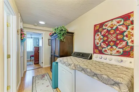 31 Seminole Drive Bradenton FL 34208
