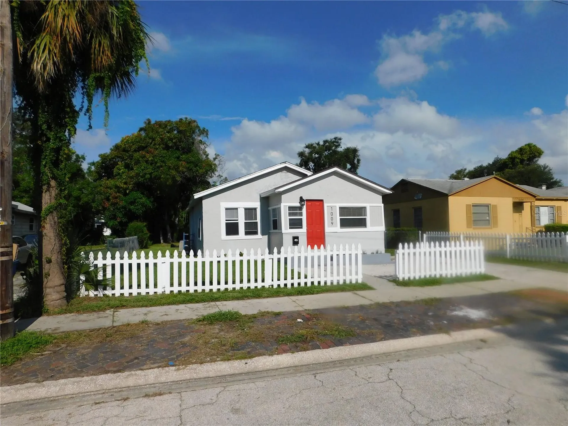 1009 17th Street S St Petersburg FL 33712