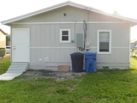 1009 17th Street S St Petersburg FL 33712