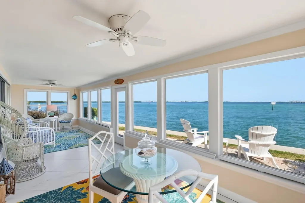 957 Spanish Drive N Longboat Key FL 34228