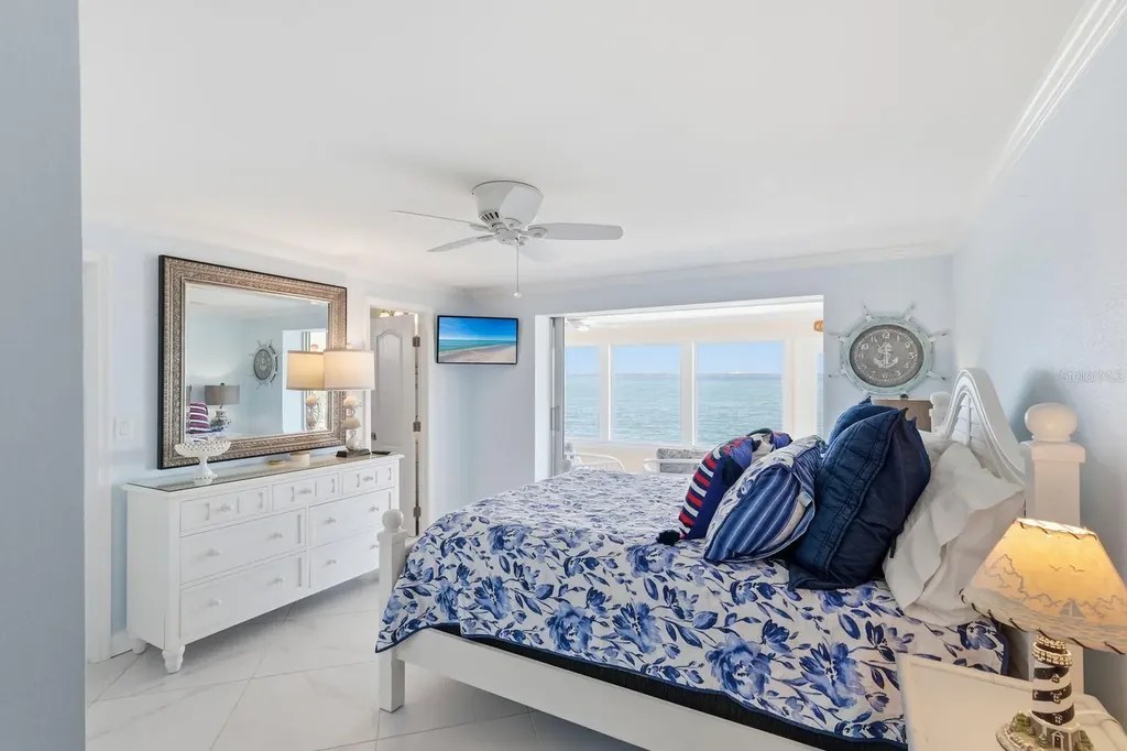 957 Spanish Drive N Longboat Key FL 34228