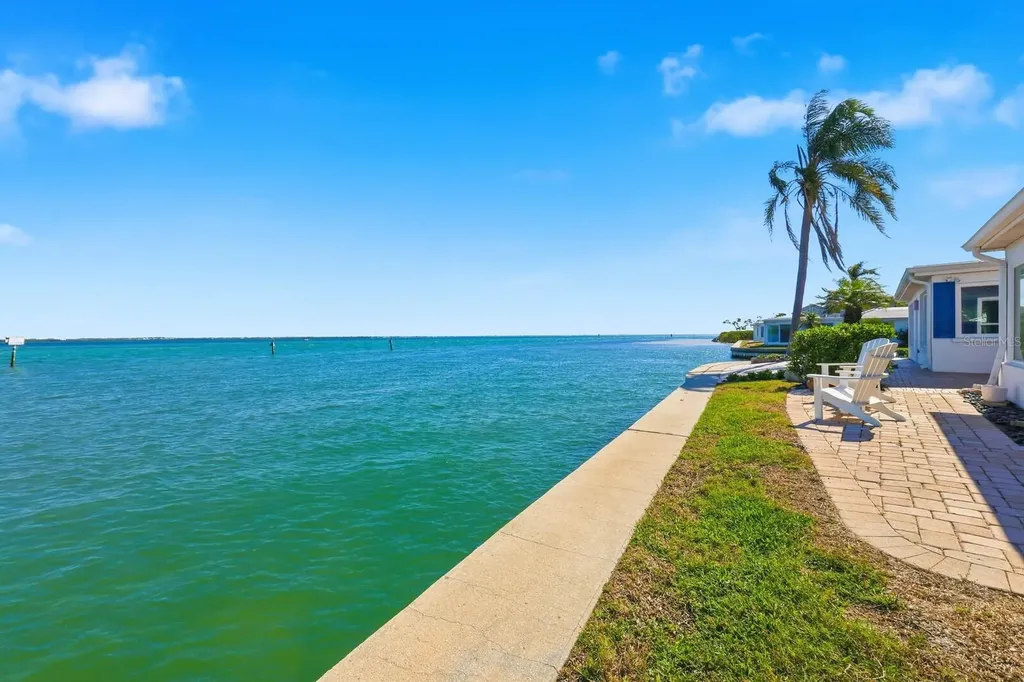 957 Spanish Drive N Longboat Key FL 34228