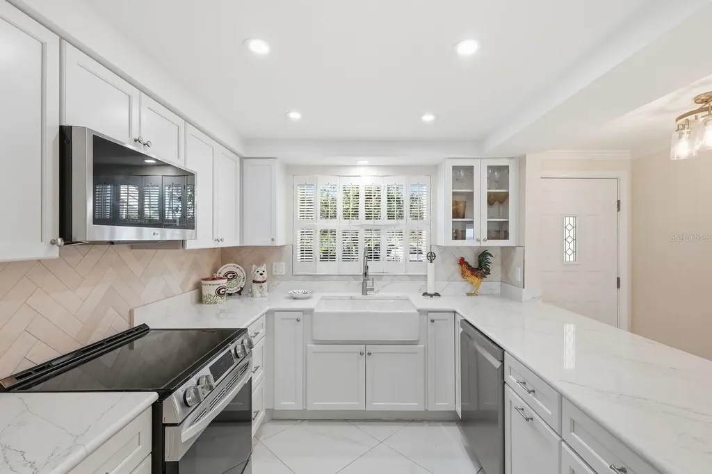 957 Spanish Drive N Longboat Key FL 34228