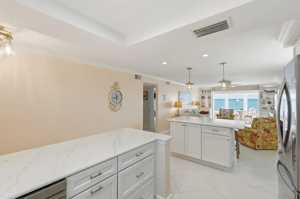 957 Spanish Drive N Longboat Key FL 34228
