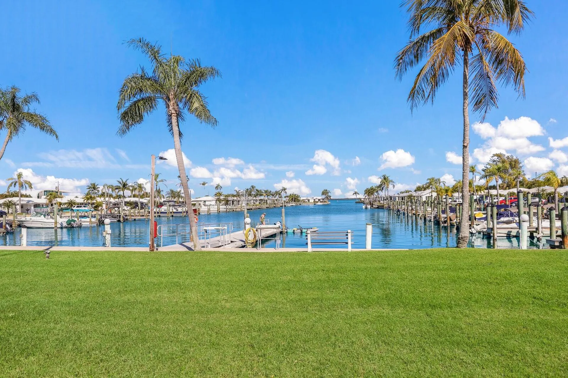 957 Spanish Drive N Longboat Key FL 34228