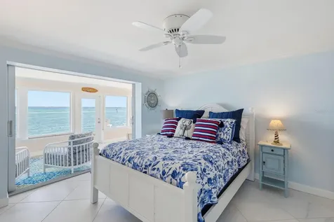 957 Spanish Drive N Longboat Key FL 34228