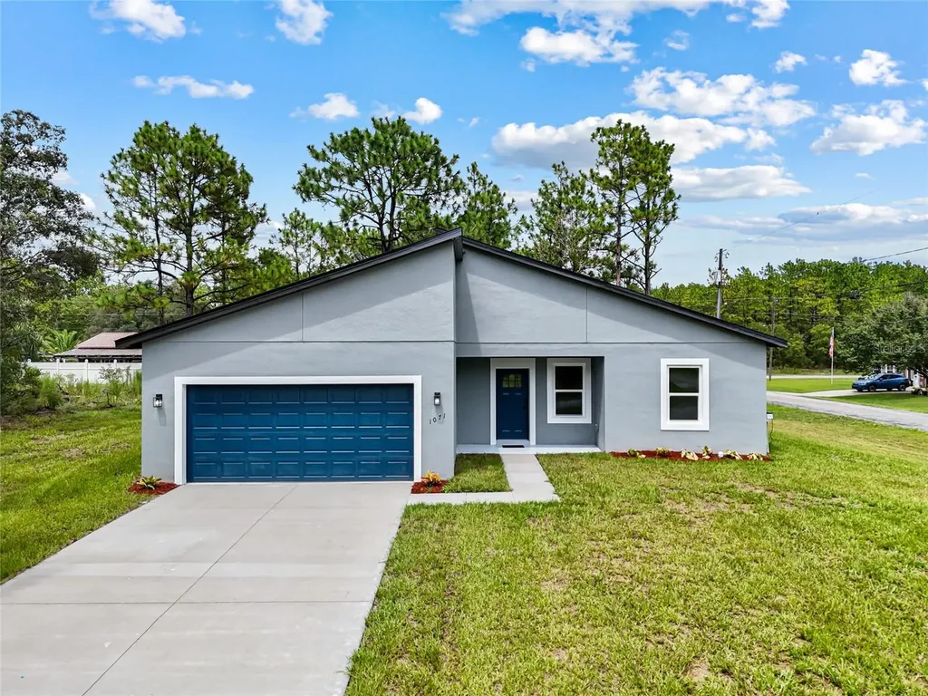 1071 W Hampshire Boulevard Dunnellon FL 34434