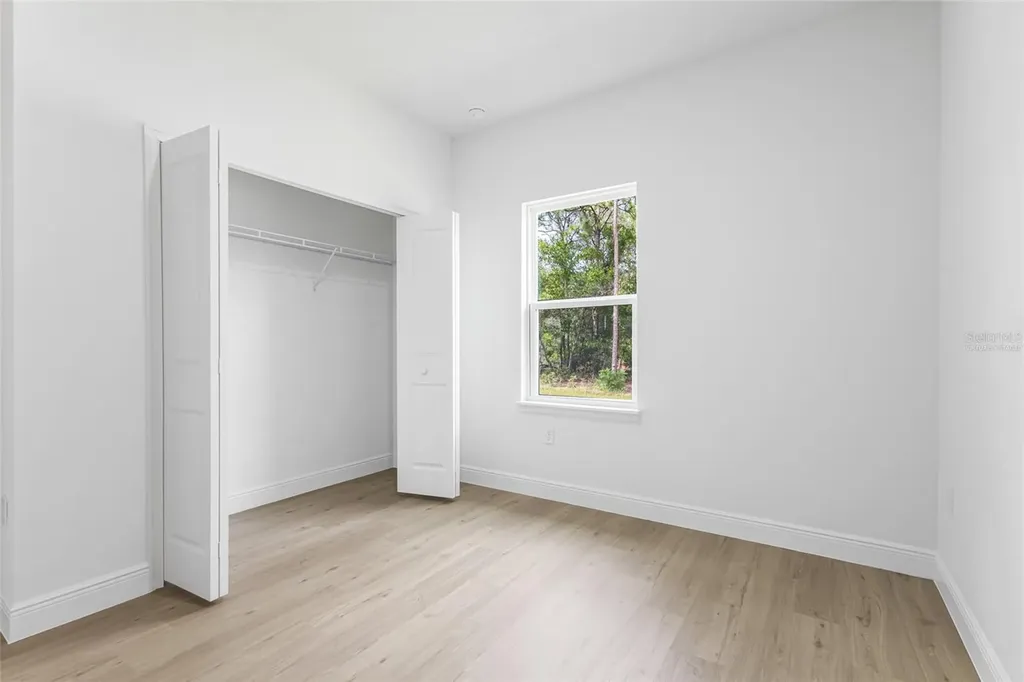 1071 W Hampshire Boulevard Dunnellon FL 34434