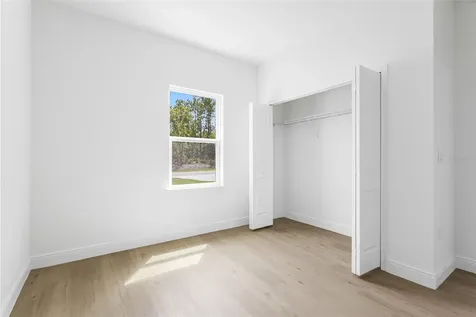 1071 W Hampshire Boulevard Dunnellon FL 34434
