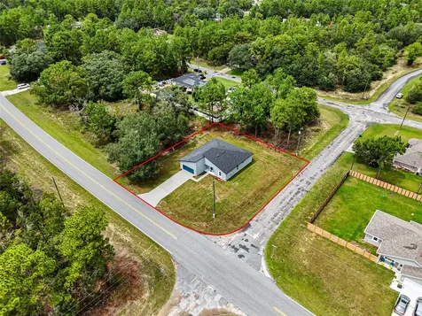 1071 W Hampshire Boulevard Dunnellon FL 34434