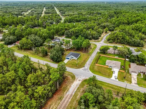 1071 W Hampshire Boulevard Dunnellon FL 34434