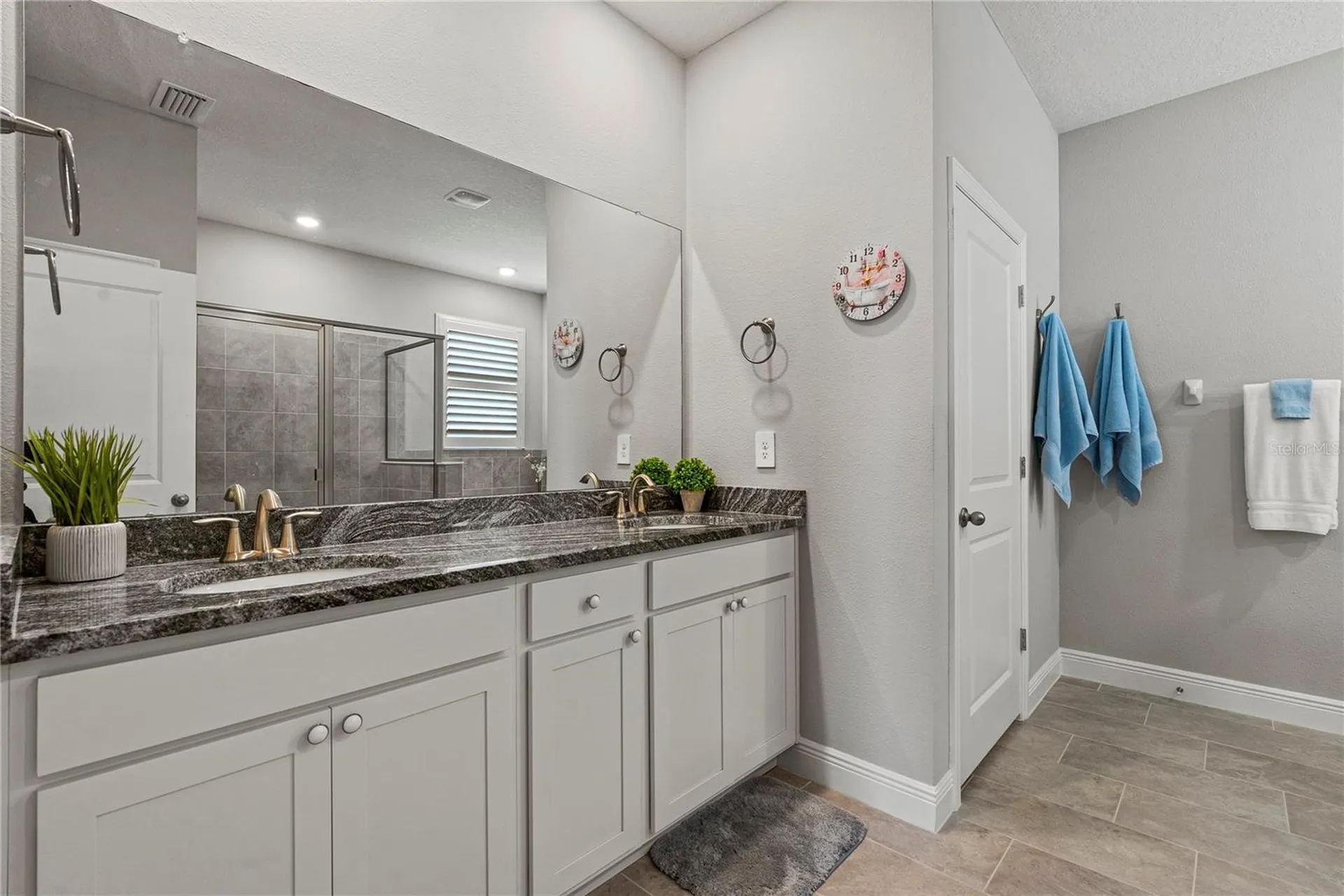 5282 Grove Mill Loop Lakewood Ranch FL 34211