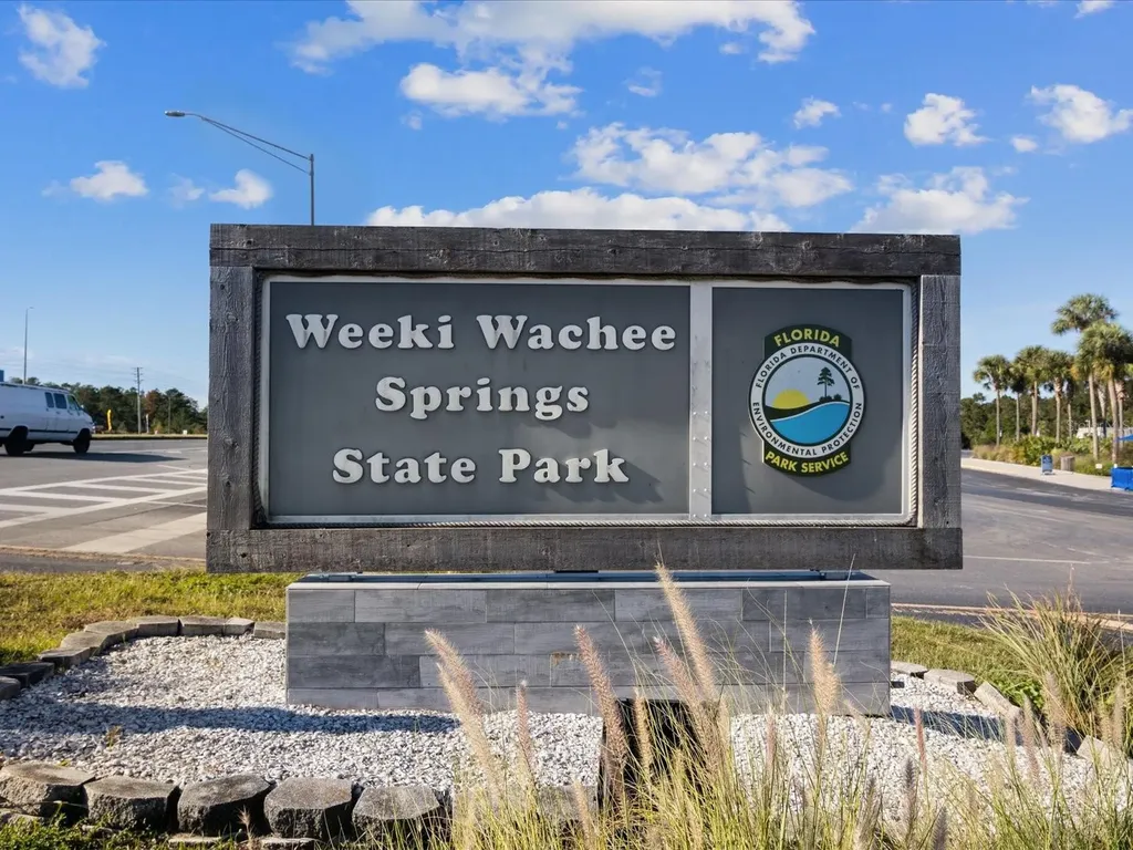Lot 9 Commercial Way Brooksville FL 34614