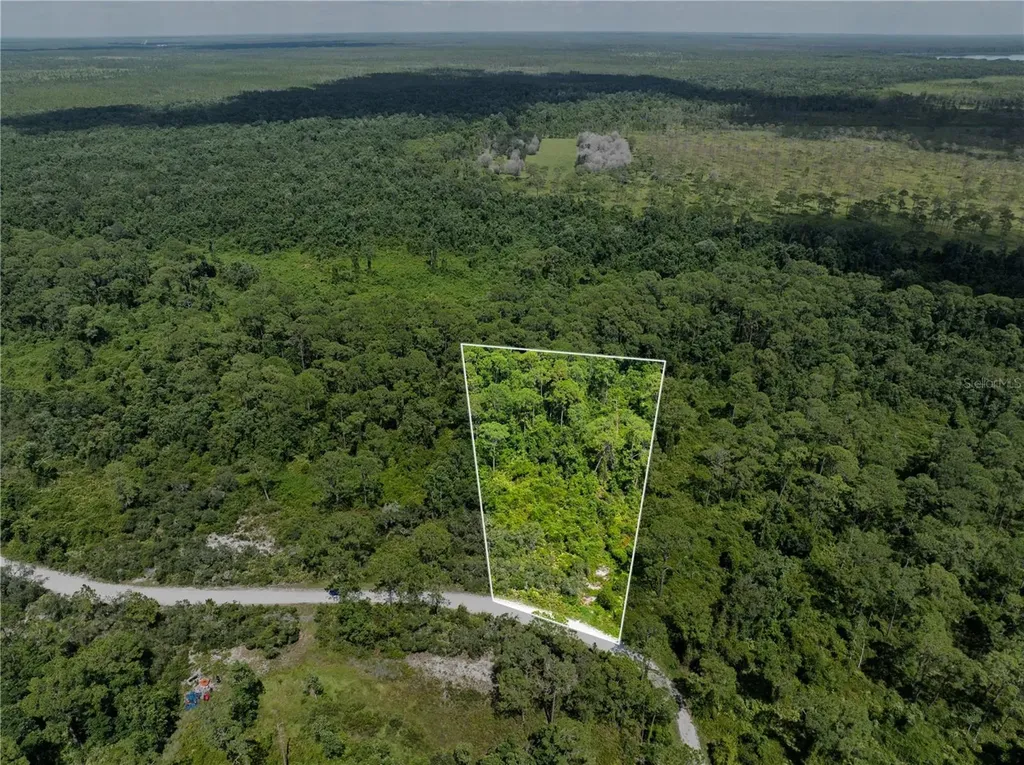 2641 Bear Run S Frostproof FL 33843