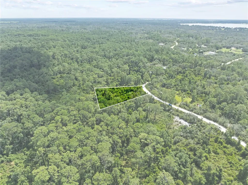 2641 Bear Run S Frostproof FL 33843