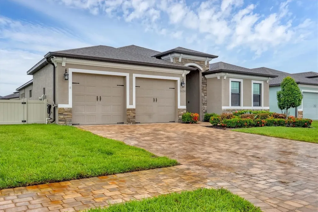 6636 35th Court E Sarasota FL 34243