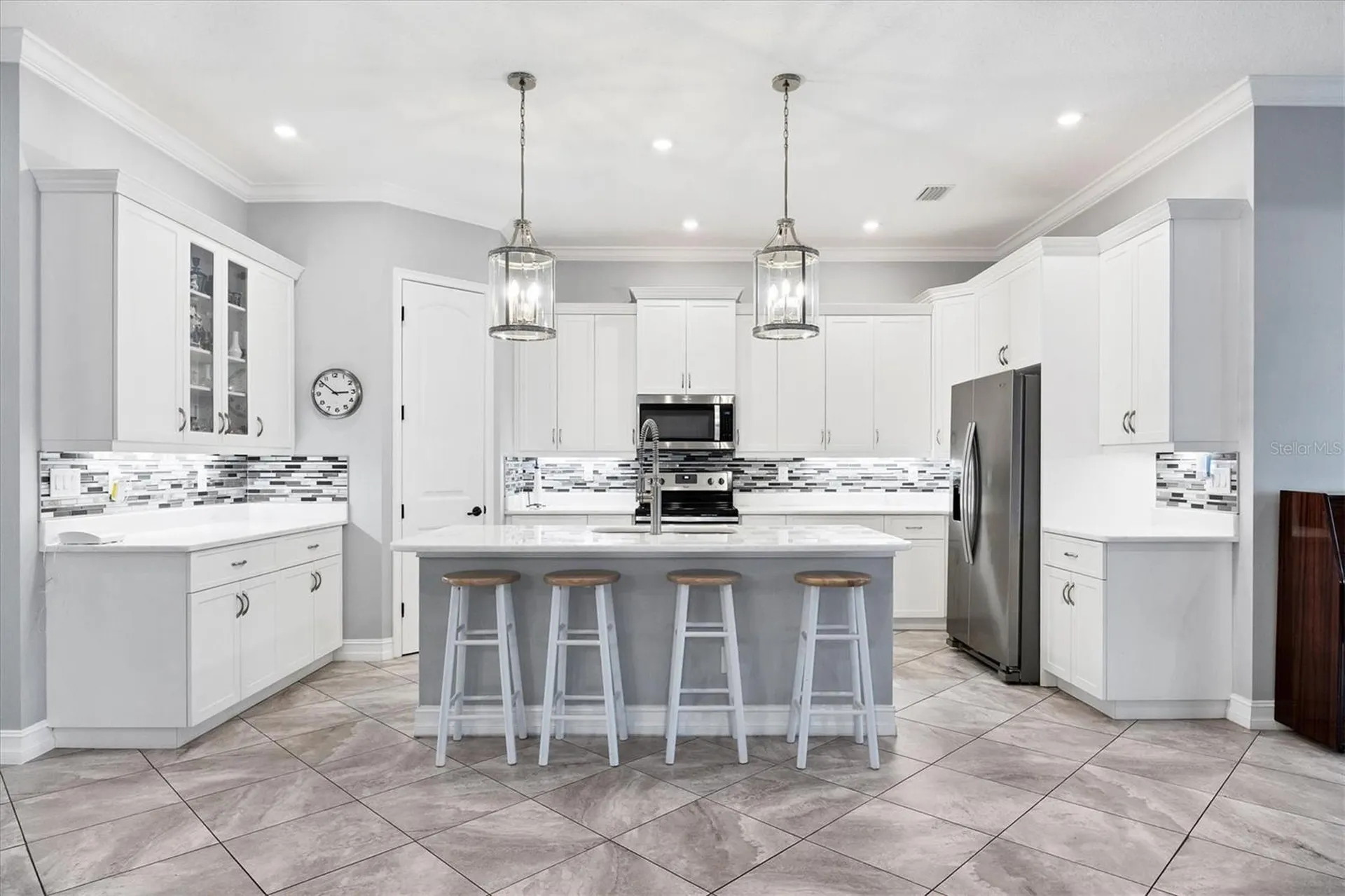 6636 35th Court E Sarasota FL 34243