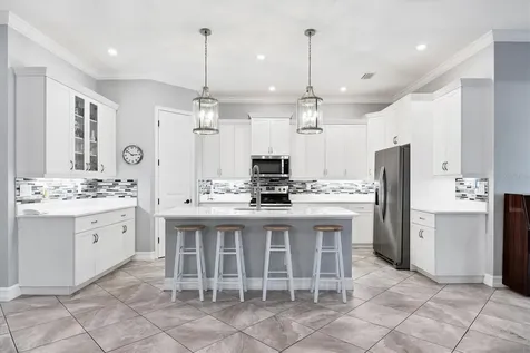 6636 35th Court E Sarasota FL 34243