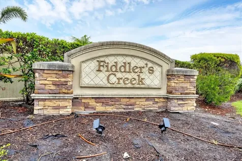 6636 35th Court E Sarasota FL 34243
