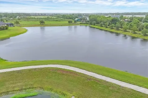 6636 35th Court E Sarasota FL 34243
