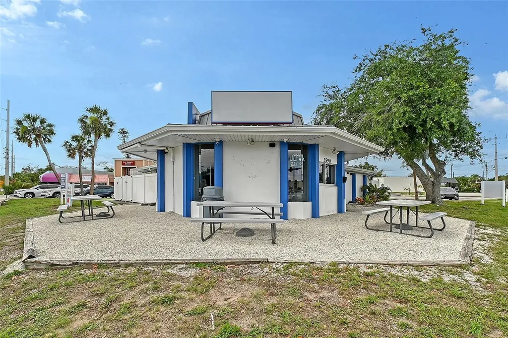 3590 Webber Street Sarasota FL 34239