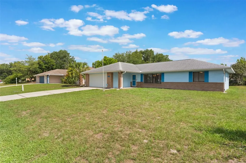 2290 Carson Lane Deltona FL 32738
