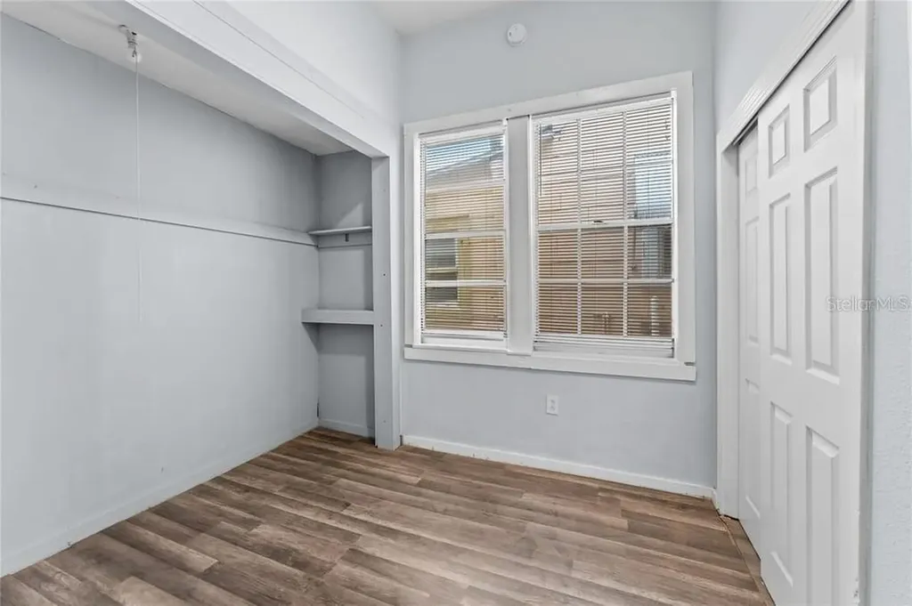 2320 W Walnut Street Tampa FL 33607