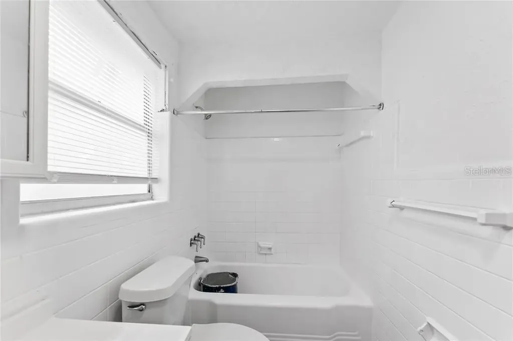 2320 W Walnut Street Tampa FL 33607