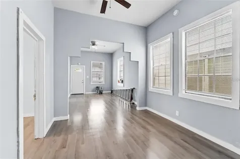 2320 W Walnut Street Tampa FL 33607