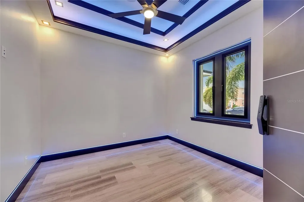 6528 Simone Shores Circle Apollo Beach FL 33572