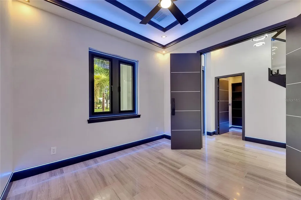 6528 Simone Shores Circle Apollo Beach FL 33572