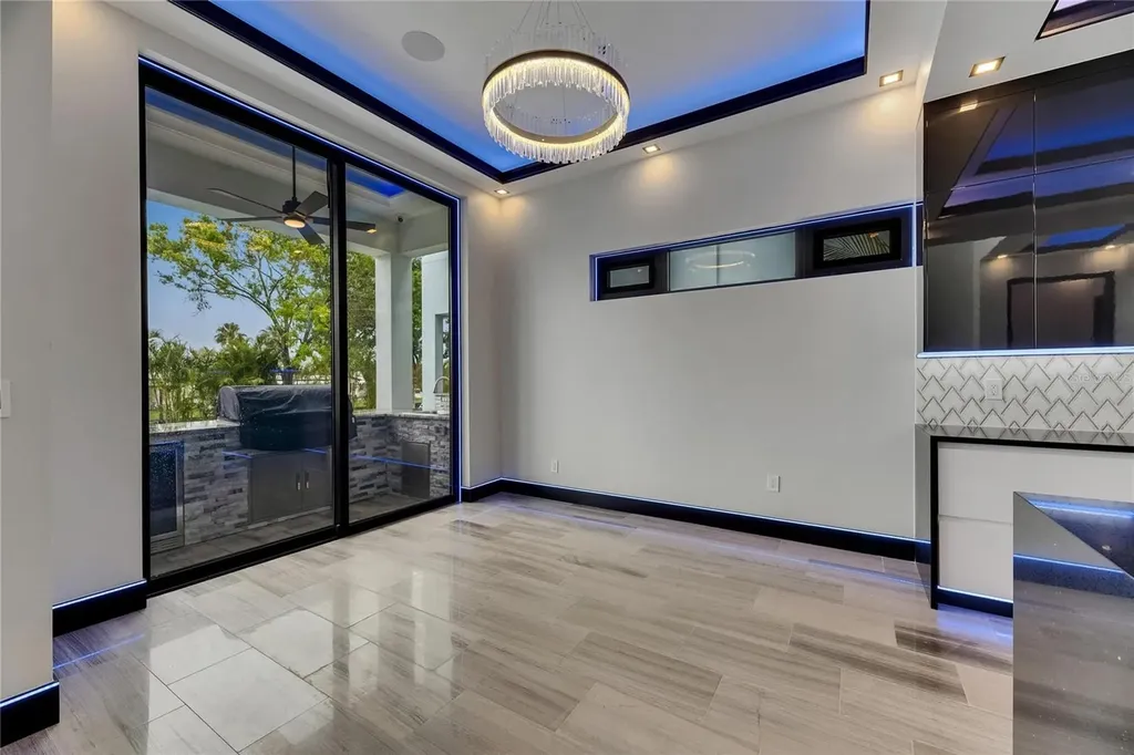 6528 Simone Shores Circle Apollo Beach FL 33572