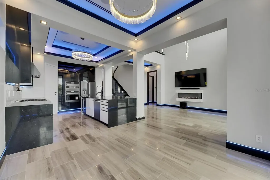 6528 Simone Shores Circle Apollo Beach FL 33572