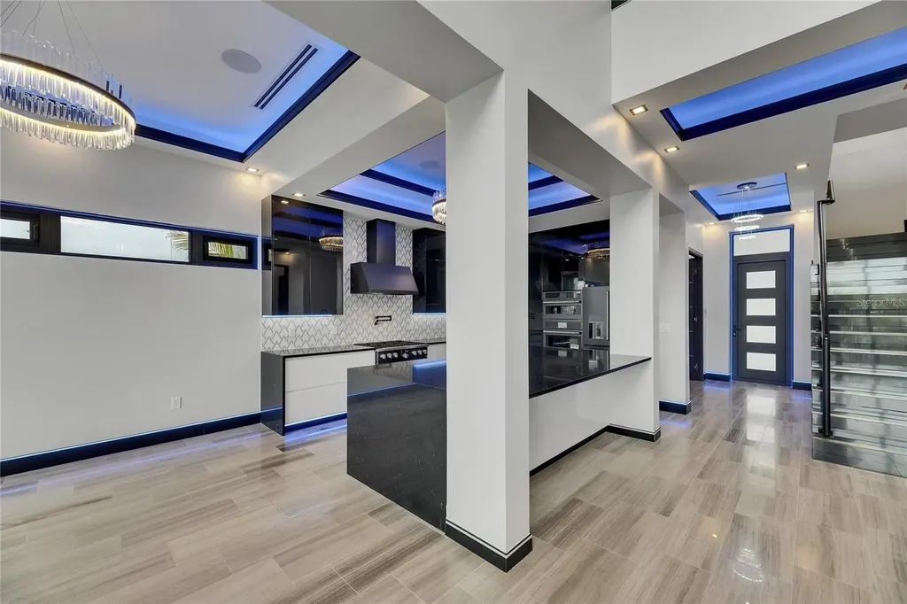 6528 Simone Shores Circle Apollo Beach FL 33572