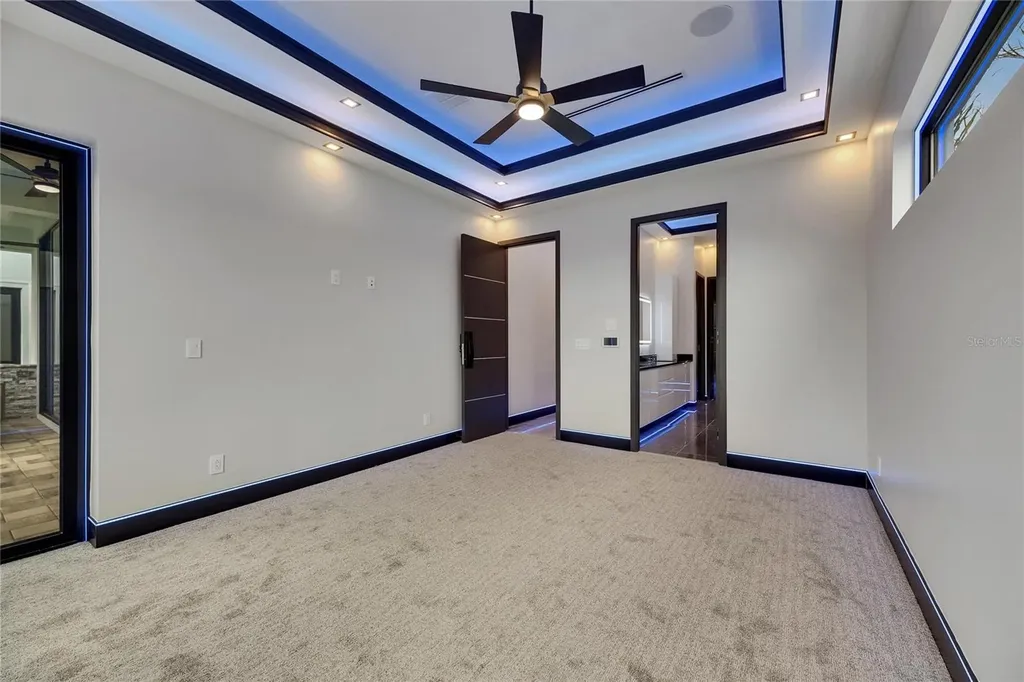 6528 Simone Shores Circle Apollo Beach FL 33572