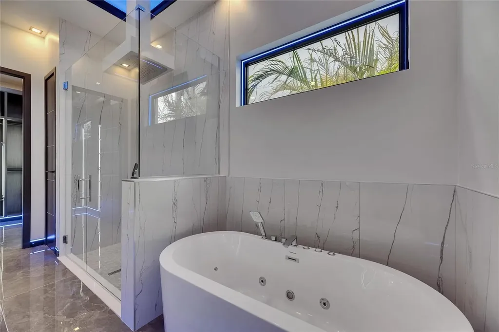 6528 Simone Shores Circle Apollo Beach FL 33572