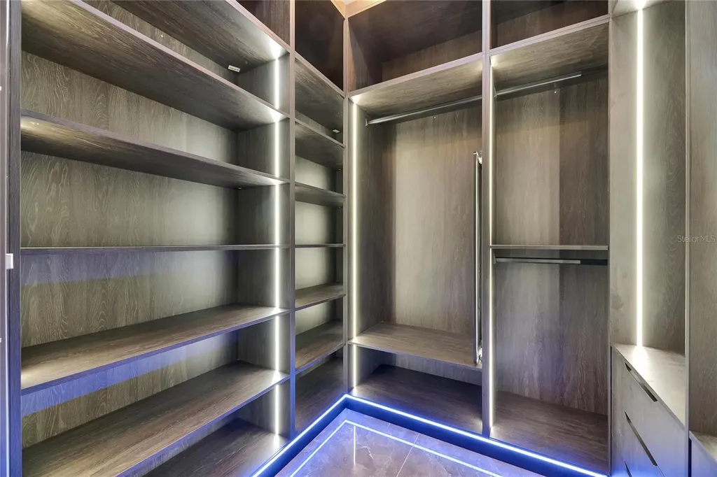 6528 Simone Shores Circle Apollo Beach FL 33572