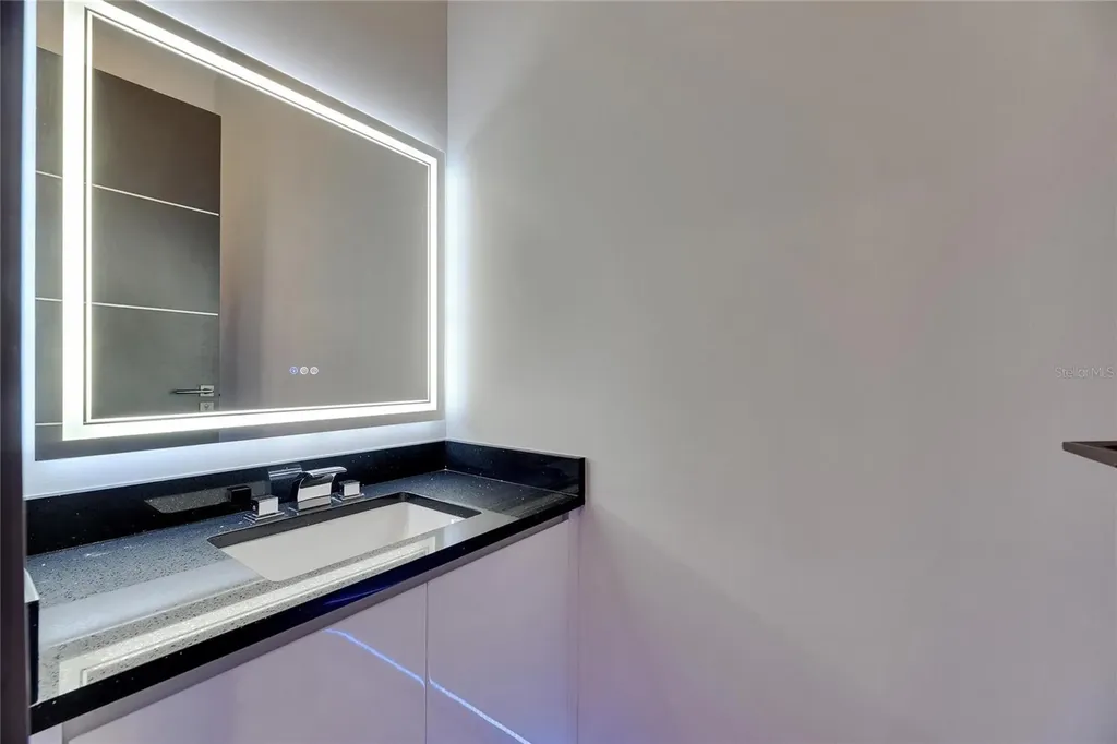 6528 Simone Shores Circle Apollo Beach FL 33572