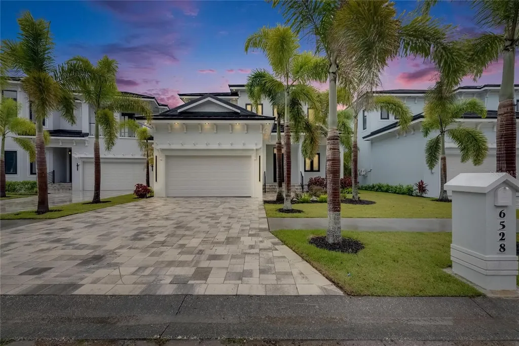 6528 Simone Shores Circle Apollo Beach FL 33572