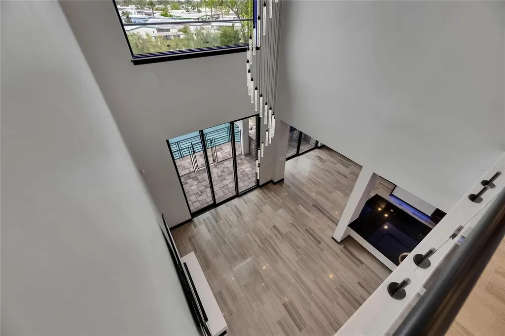 6528 Simone Shores Circle Apollo Beach FL 33572