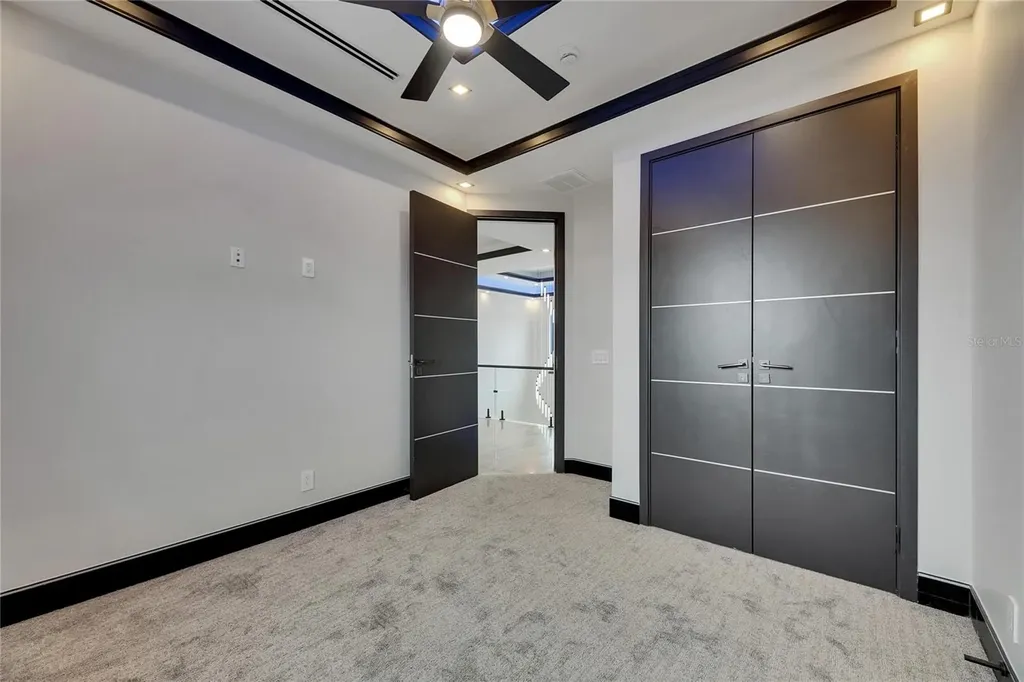 6528 Simone Shores Circle Apollo Beach FL 33572