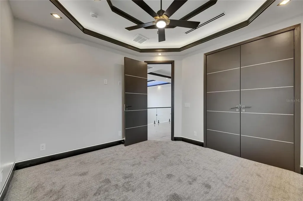 6528 Simone Shores Circle Apollo Beach FL 33572