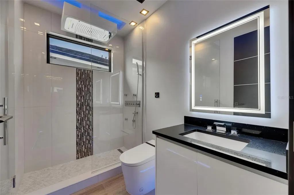 6528 Simone Shores Circle Apollo Beach FL 33572