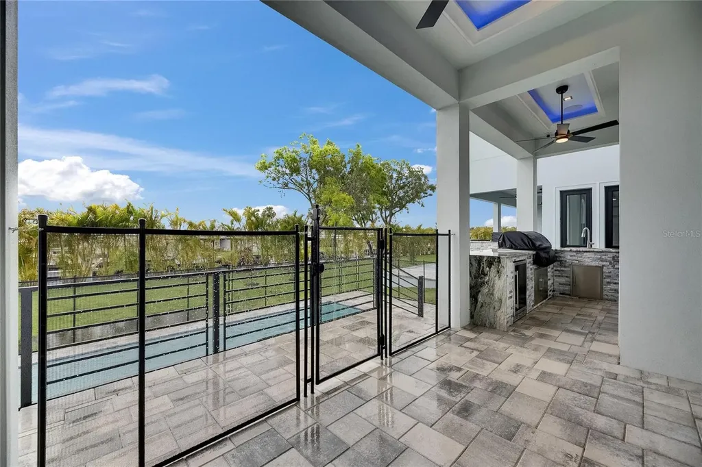 6528 Simone Shores Circle Apollo Beach FL 33572