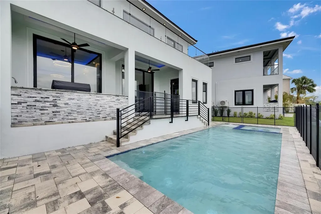 6528 Simone Shores Circle Apollo Beach FL 33572