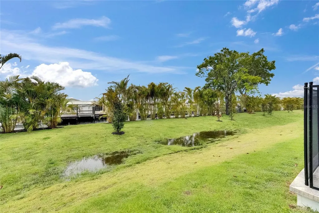 6528 Simone Shores Circle Apollo Beach FL 33572