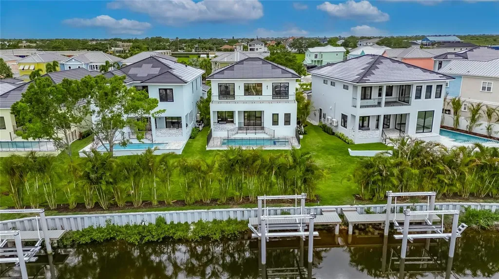 6528 Simone Shores Circle Apollo Beach FL 33572