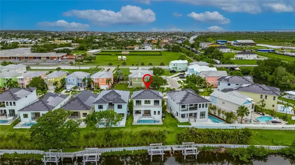 6528 Simone Shores Circle Apollo Beach FL 33572